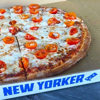 NEWS: Domino's Margherita New Yorker Pizza 7