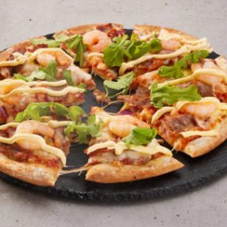 NEWS: Domino's Smokey Beef Brisket & Prawn Pizza 3