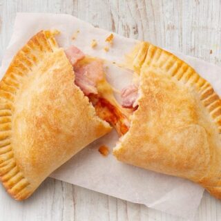 NEWS: Pizza Hut $3.95 Pizza Pies 10 NEWS: Pizza Hut $3.95 Pizza Pies 10