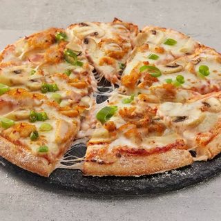NEWS: Domino's Creamy Chicken & Mushroom Pizza 8