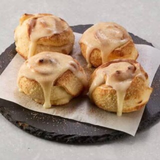Domino’s Australia Adds Cinnamon Scrolls to the Menu 10 Domino’s Australia Adds Cinnamon Scrolls to the Menu 10