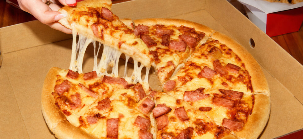 Pizza Hut Launches $10 Large Pizza Pick-Up Deal Until September 13 1 Pizza Hut Launches $10 Large Pizza