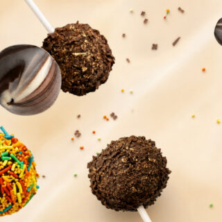 The Cheesecake Shop Now Offers $1 Cake Pops All Day, Every Day 8 $1 Cake Pops Cheesecake Shop